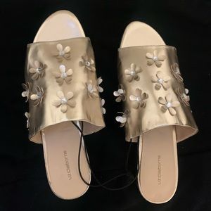 πππ BRAND NEW LIZ CLAIBORNE SANDALS